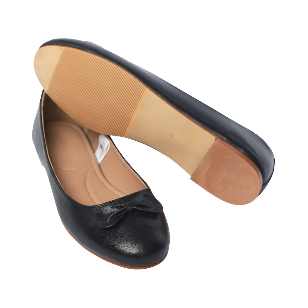 Black Ballerina Pumps With Bow